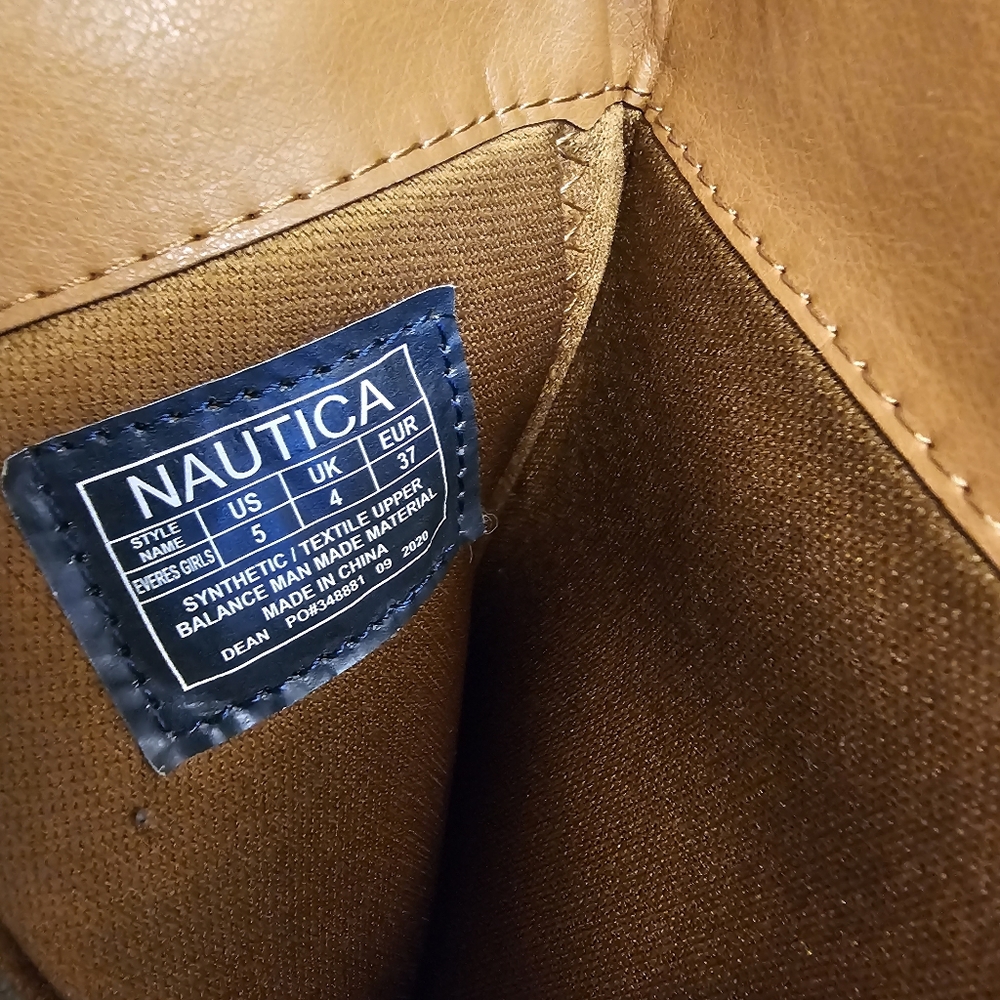 Boots - Picture 3 of 4